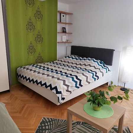Apartment Kiwi Novi Sad Exterior foto